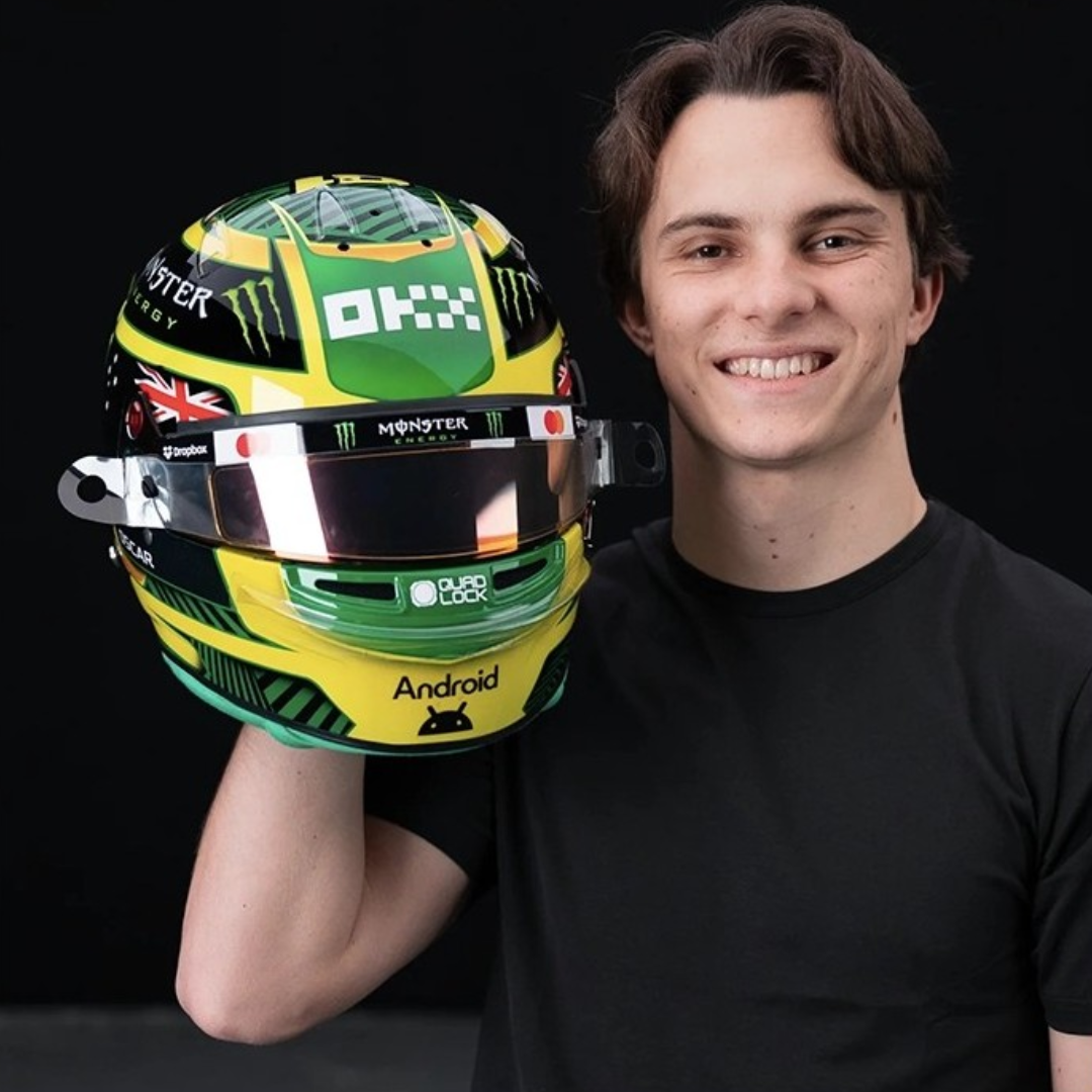 Casco Oscar Piastri GP Australia 2026 Bell 1:2 Oficial