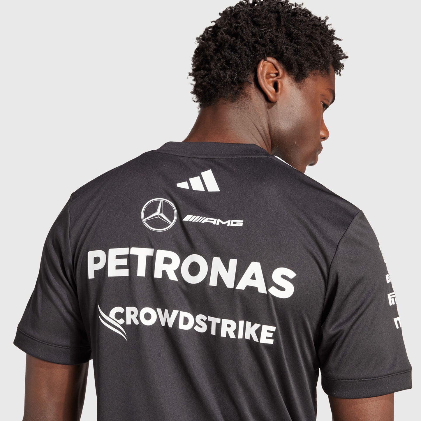 Playera Negra Mercedes-AMG F1 2025 Teamwear