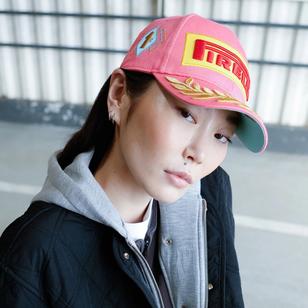 Gorra Pirelli F1™ 2025 GP Miami Podio Oficial Edición Rosa