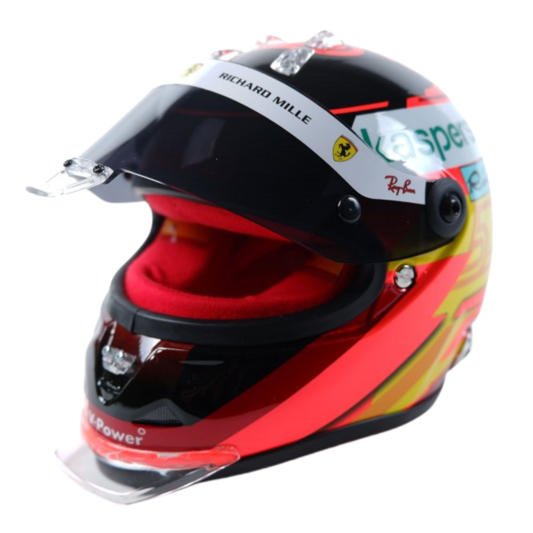 Casco Mini Helmet 1:2 Carlos Sainz Scuderia Ferrari 2021