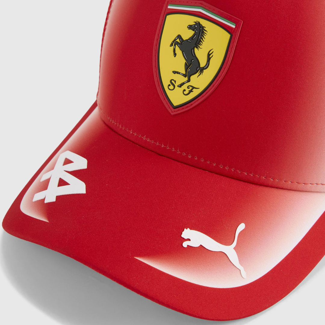 Gorra Trucker Lewis Hamilton Scuderia Ferrari F1™ 2026 PUMA Oficial