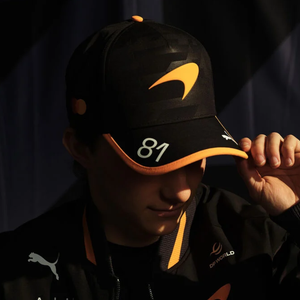 Gorra McLaren F1™ Oscar Piastri 1000 GP 2026 PUMA Edición Especial - B2B