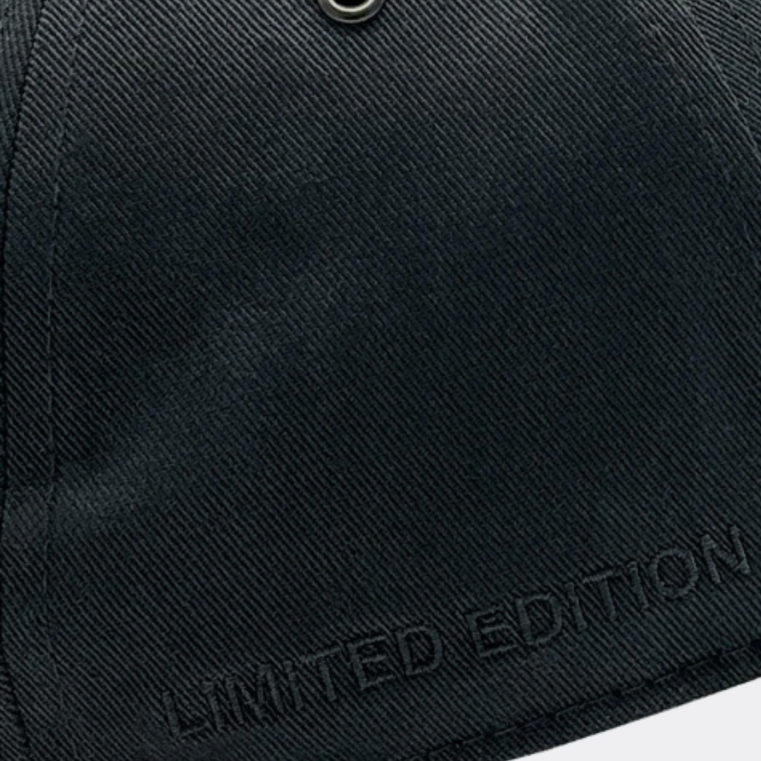Gorra Pirelli Limited Edition Lights Out 2026 F1™ Negra Oficial