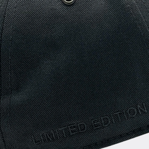 Gorra Pirelli Limited Edition Lights Out 2026 F1™ Negra Oficial