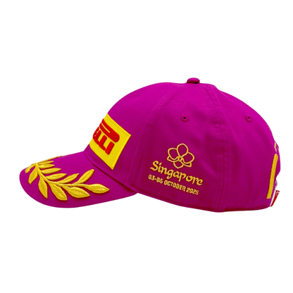 Gorra Pirelli F1™ Podium Singapore 2025 | Edición Especial Magenta