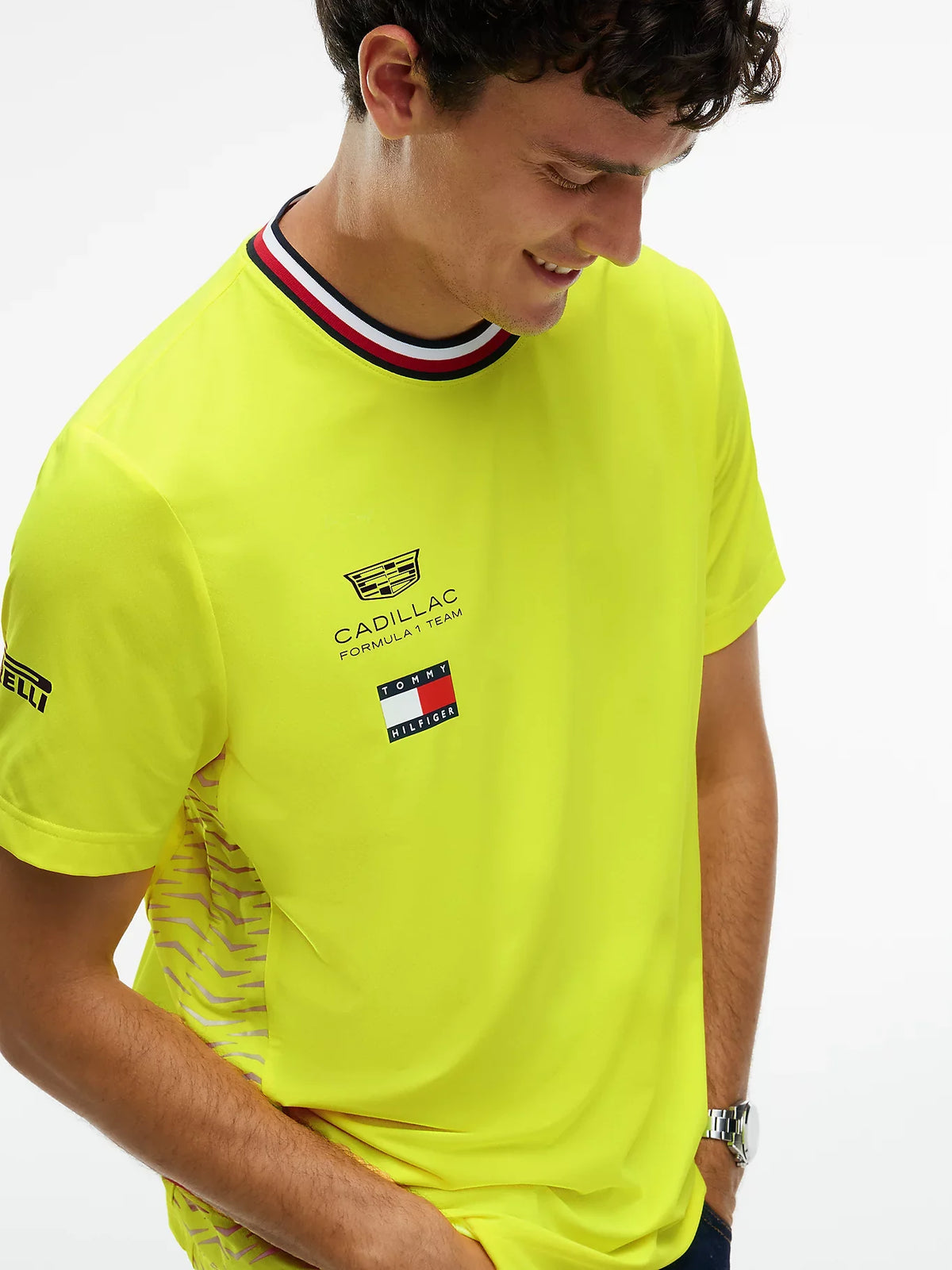 Playera Tommy x Cadillac F1 Team Set Up Amarilla